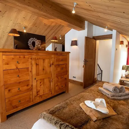 Chalet Zybeline 샬레 *